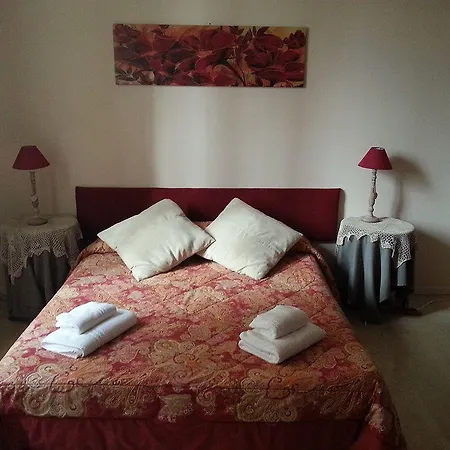 Gira Hotel
