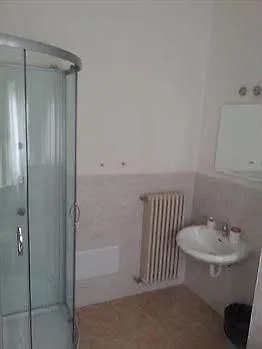 Hotel Gira Como