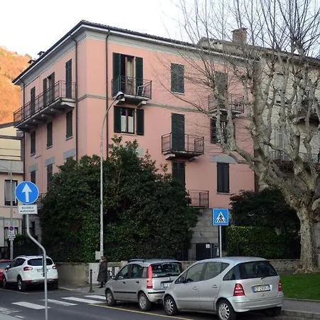 Gira Hotel Como